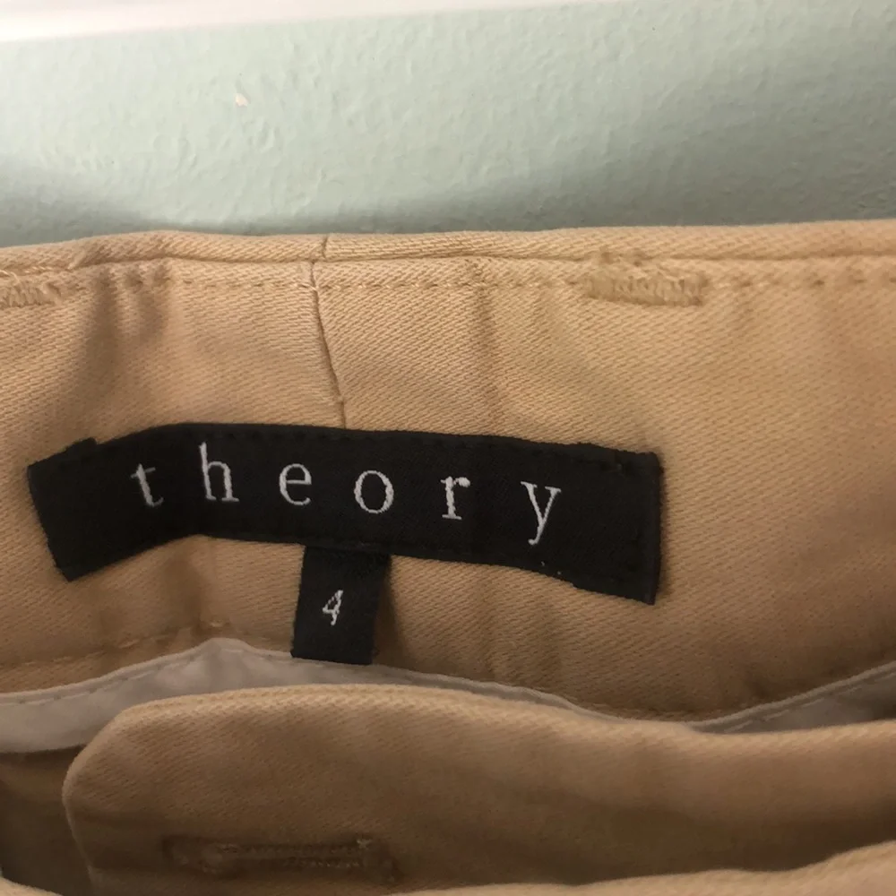 Theory Khaki Women’s Bermuda Uniform Shorts - Picture 2 of 3
